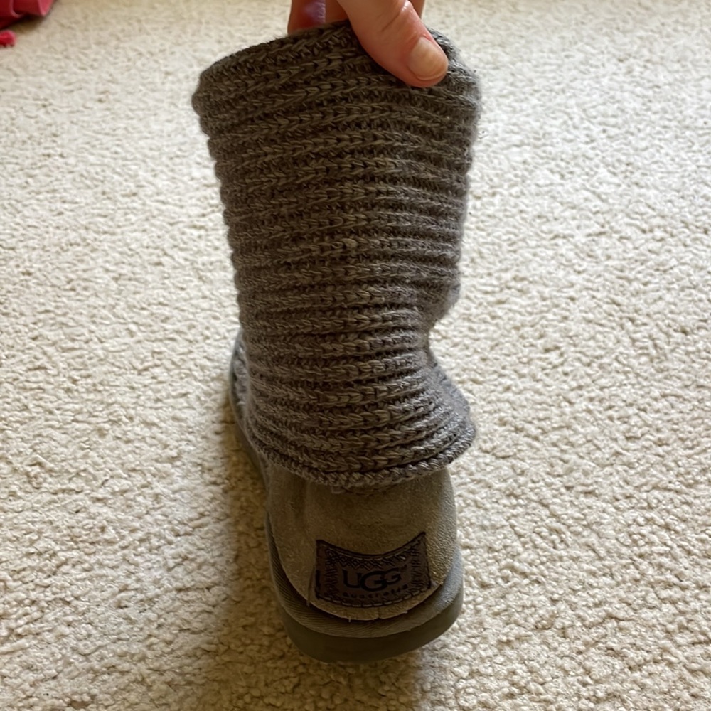 Uggs - Picture 4 of 6